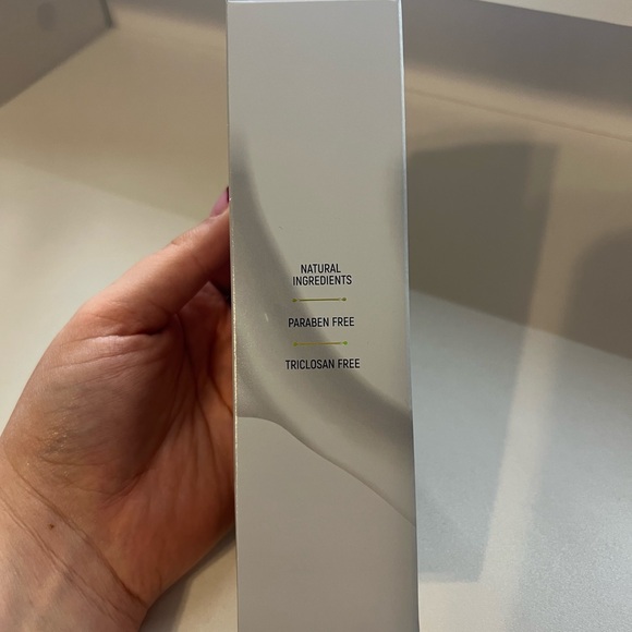 NIB Bare Soak Lavender Silky Butter Lotion - Picture 5 of 5